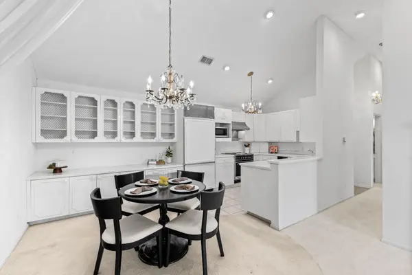 7200 Cahill Road #308, Edina, MN 55439