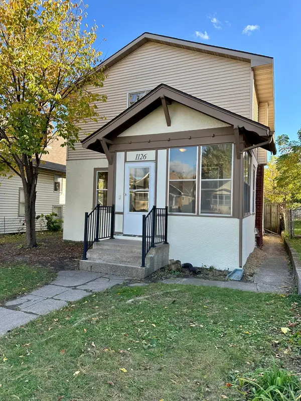 1126 Charles Avenue, Saint Paul, MN 55104