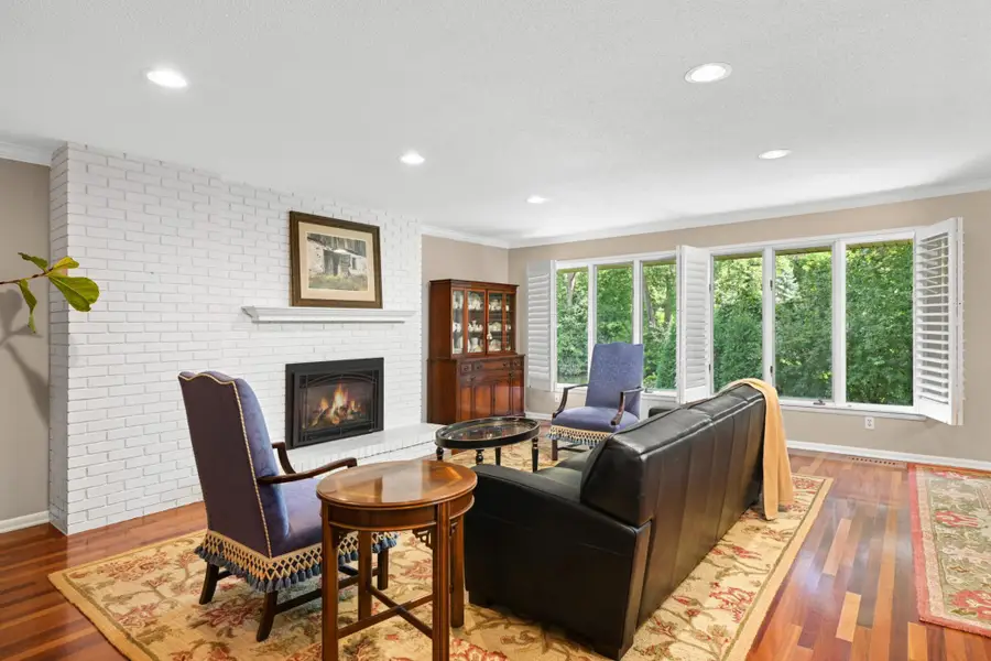 5315 Malibu Drive, Edina, MN 55436 - Image #2