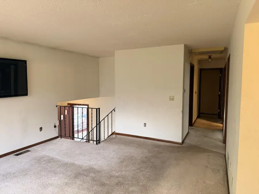 2304 Friendship Lane, Burnsville, MN 55337 - Image #2