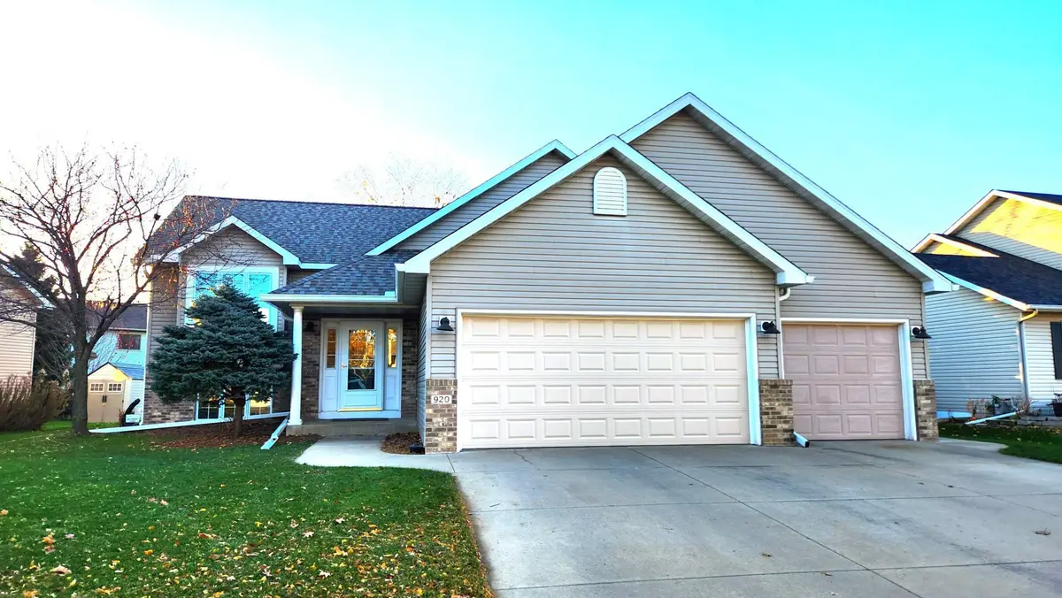 920 Plymouth Lane Nw, Rochester, MN 55901 - Image #1