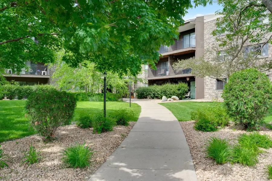 4100 Parklawn Avenue #201, Edina, MN 55435 - Image #2