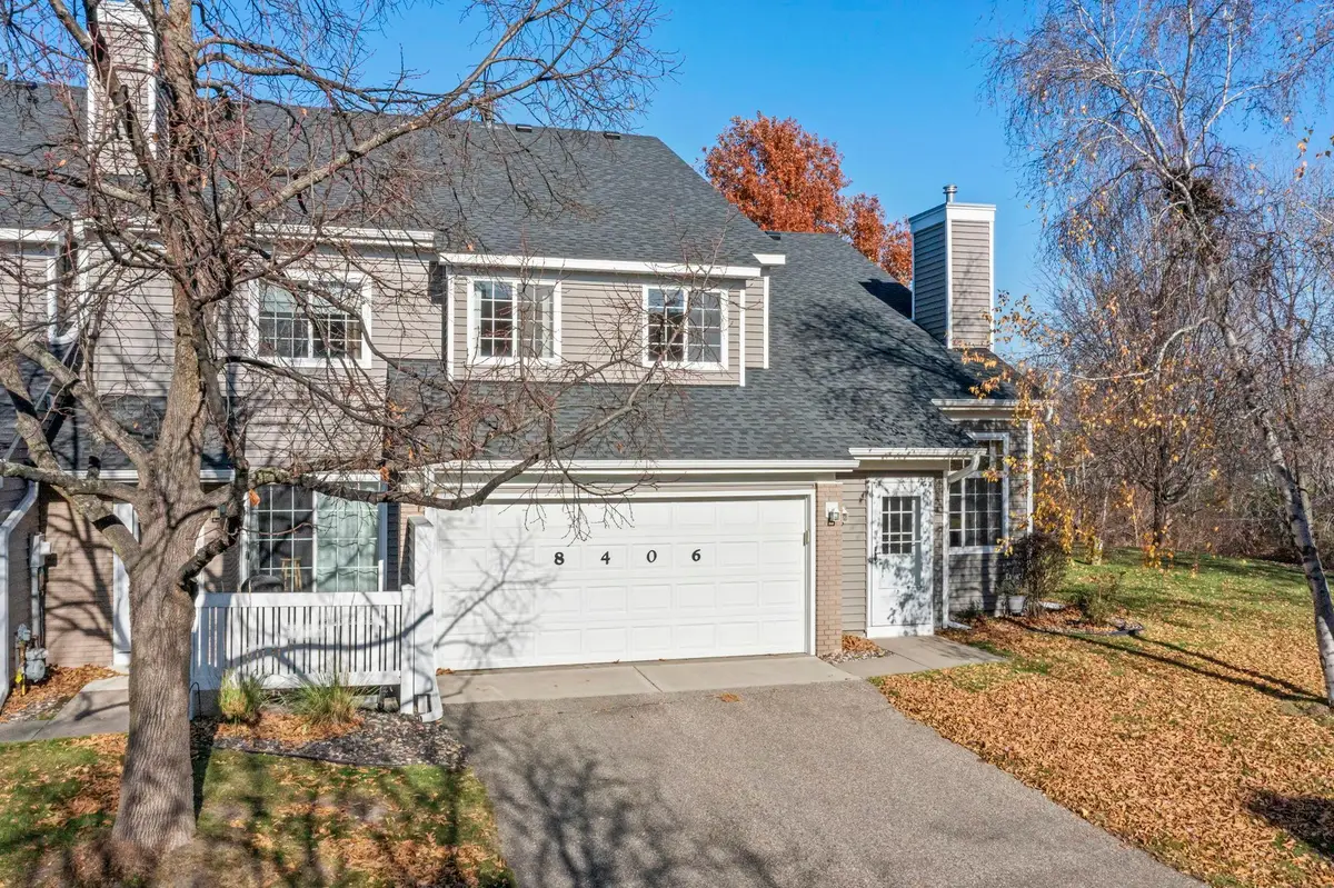 8406 Copperfield Way #102, Inver Grove Heights, MN 55076 - Image #1
