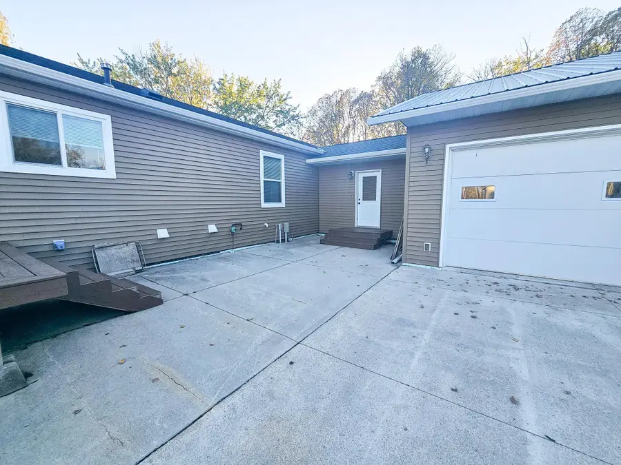 14590 380th Street Ne, Middle River, MN 56737 - #2