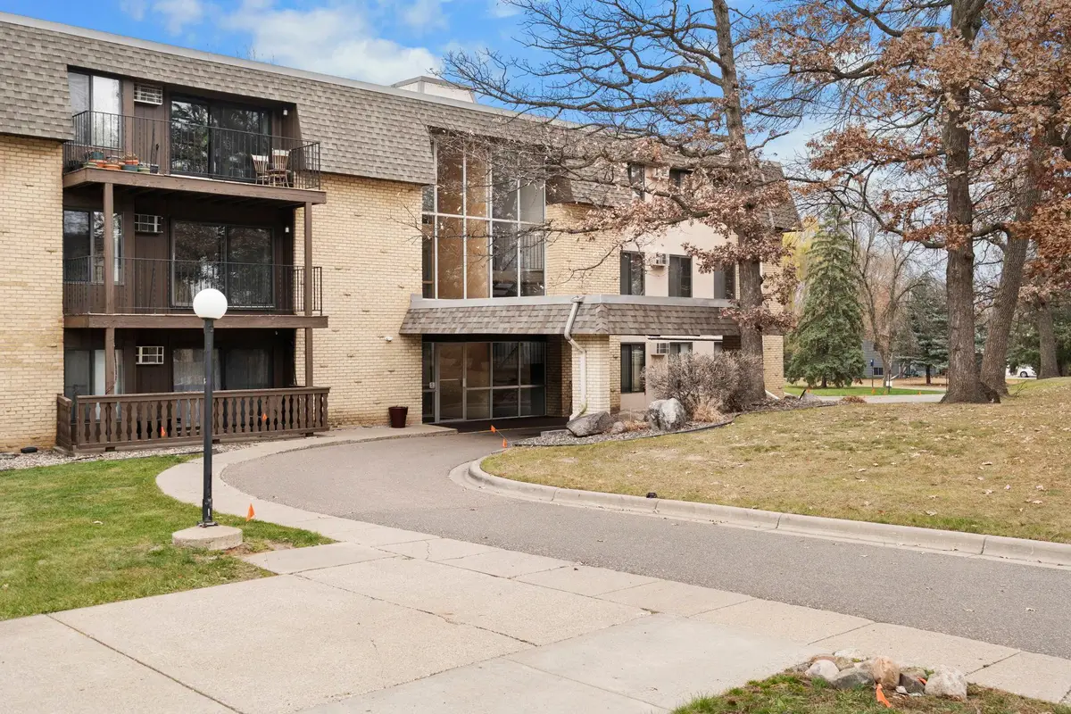 3431 Kent Street #801, Shoreview, MN 55126 - Image #1