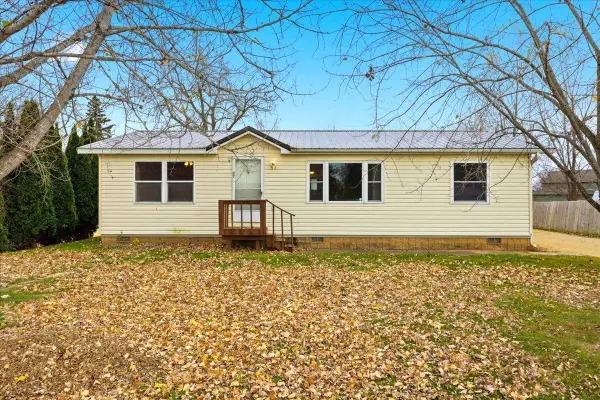 947 3rd Street Sw, Clear Lake, WI 54005