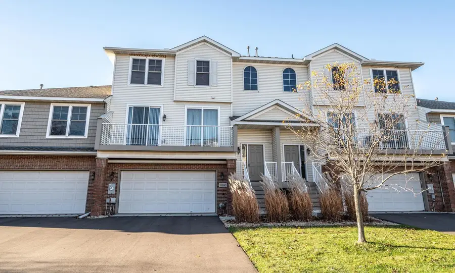 20041 Heritage Drive, Lakeville, MN 55044 - Image #3