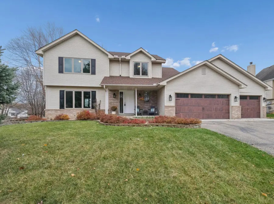 14867 Oakwood Place, Savage, MN 55378 - Image #2