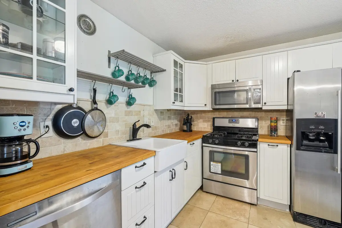 4004 Foss Road #101, Saint Anthony, MN 55421 - Image #1