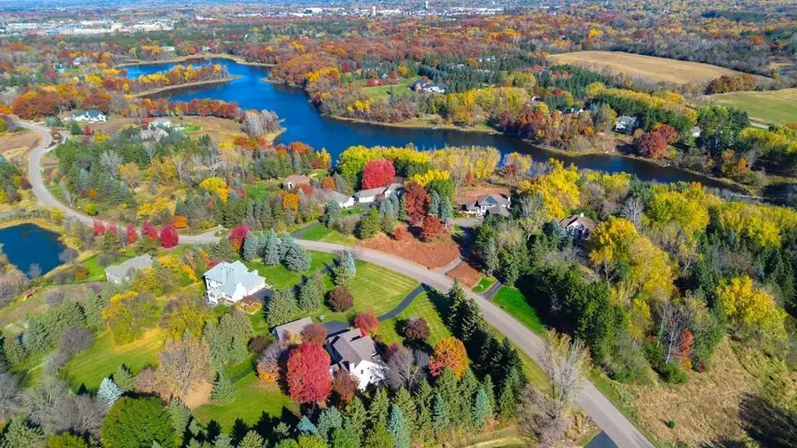 4270 Mcdonald Drive N, Baytown, MN 55082 - Image #2