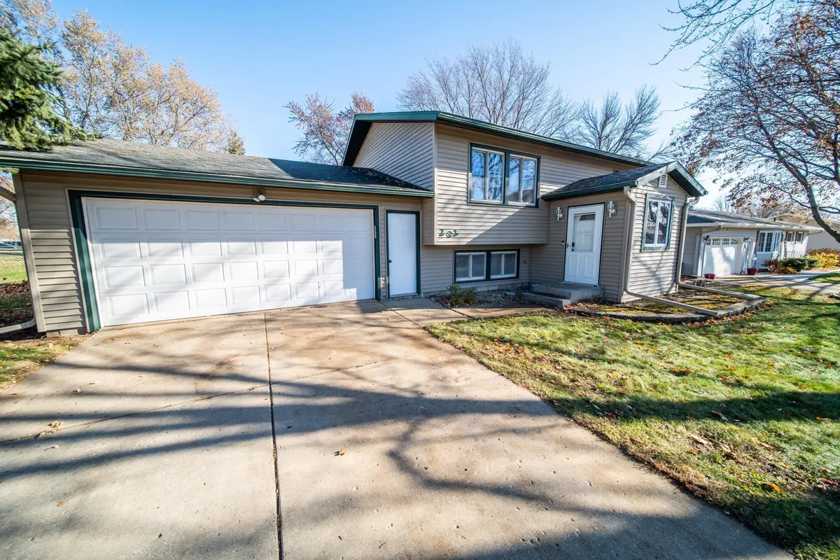 202 6th Avenue Ne, Kasson, MN 55944 - Image #1