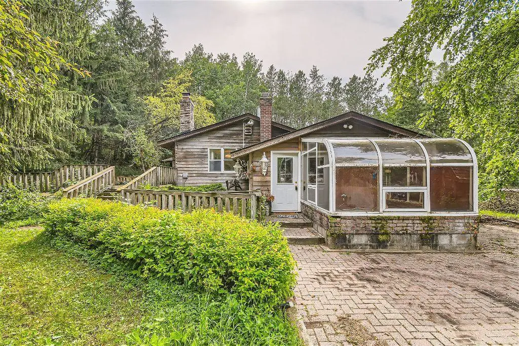 465 Old E East, Saint Joseph, WI 54082 - Image #1