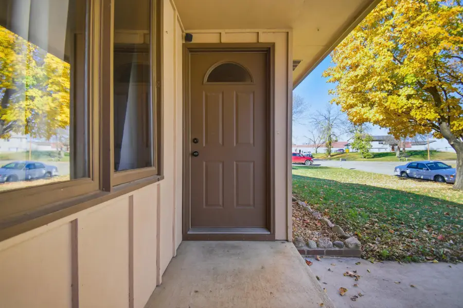 673 Glendale Street, Owatonna, MN 55060 - Image #2