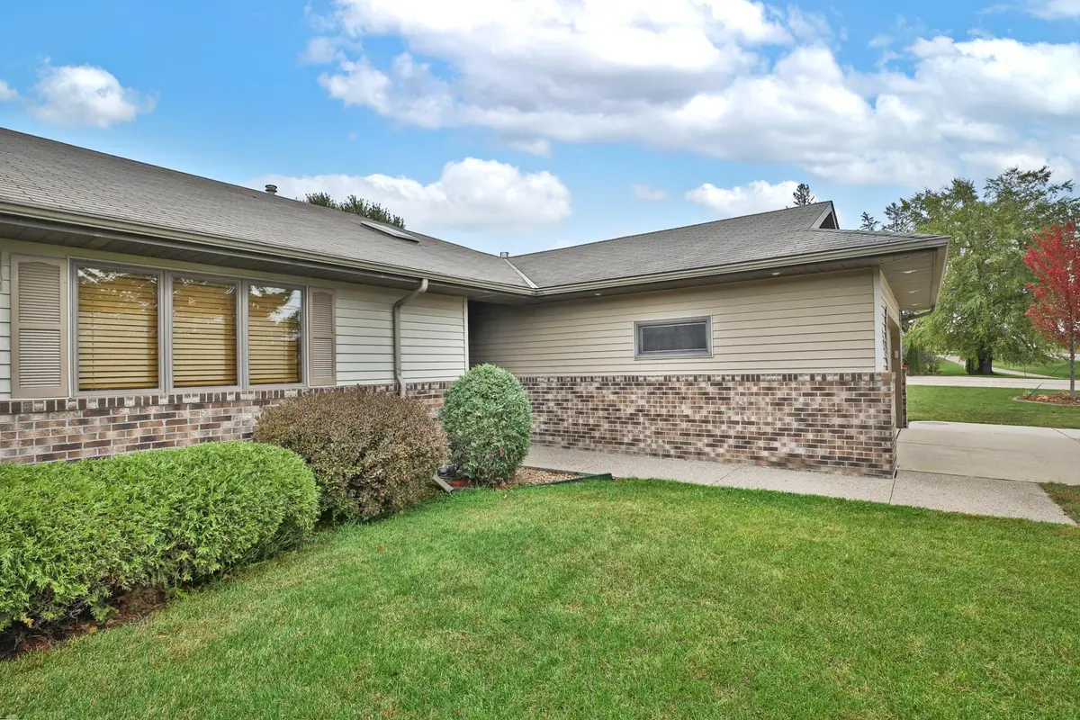 1506 E Rose Street, Owatonna, MN 55060 - Image #1