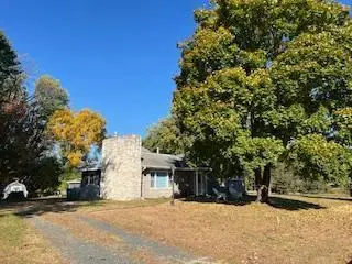 10880 S Shore Drive, Plymouth, MN 55441