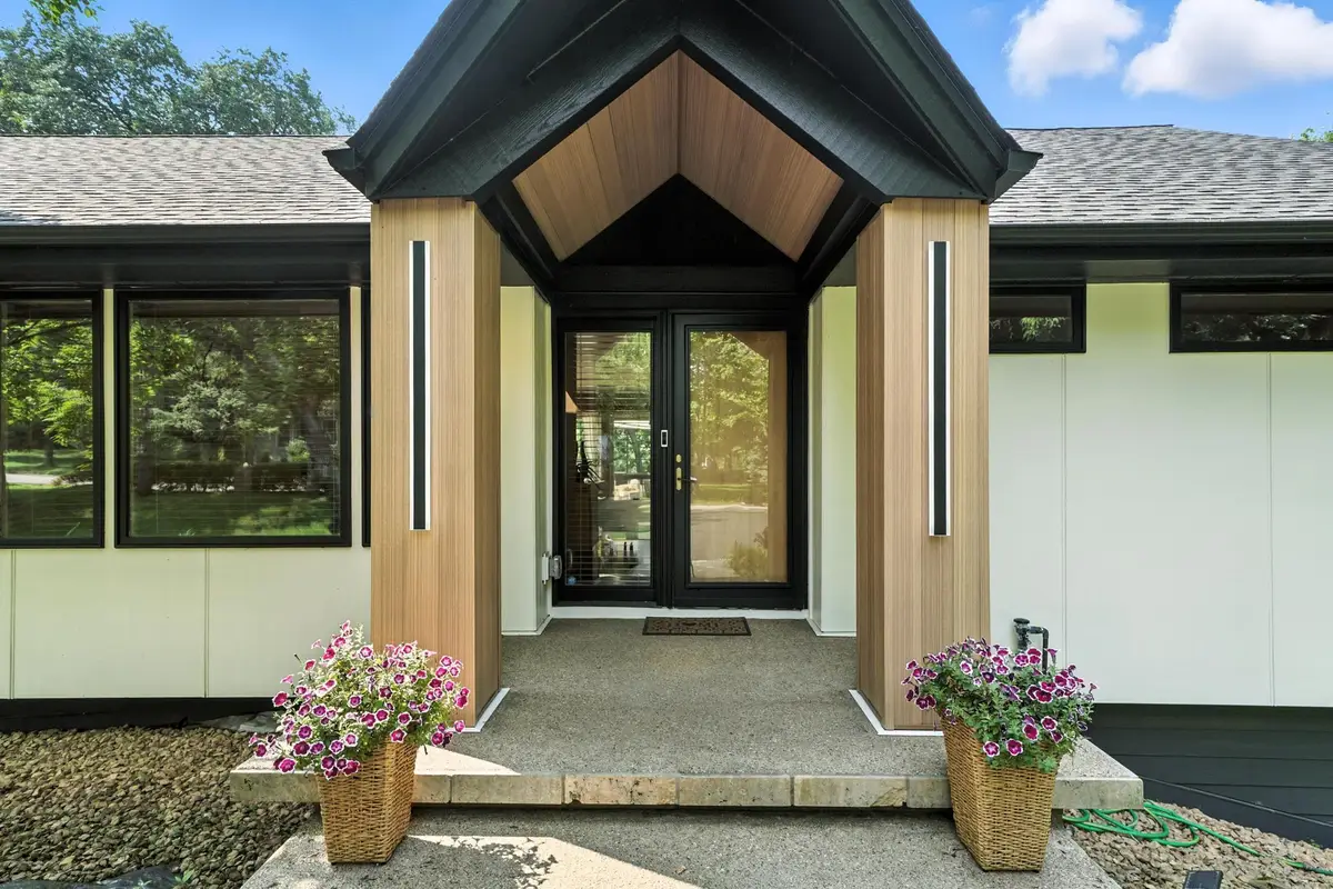 16515 Hilltop Terrace, Minnetonka, MN 55345 - Image #1