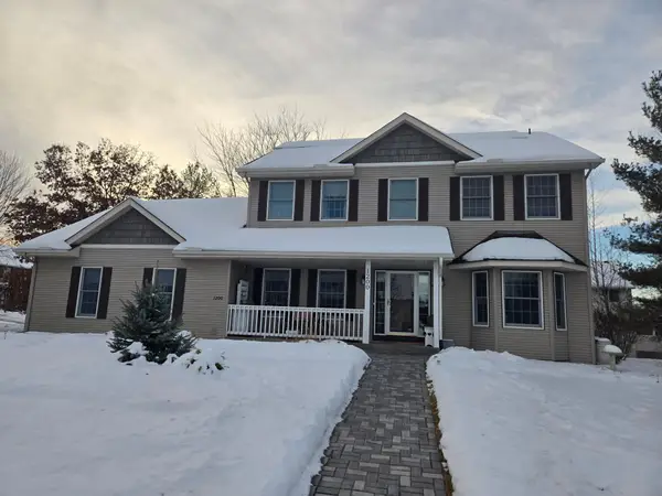 1200 Creekside Crossing, Stillwater, MN 55082