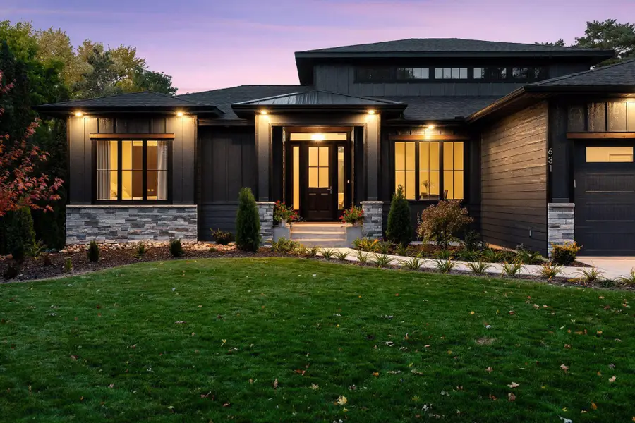 631 Callahan Place, Mendota Heights, MN 55118 - Image #2