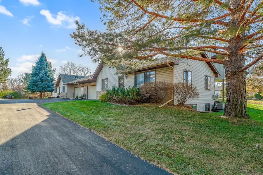 11631 88th Avenue N, Maple Grove, MN 55369 - Image #2