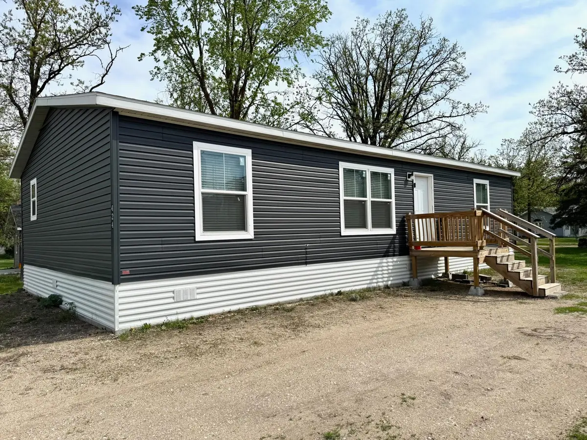 424 2nd Street N, Greenbush, MN 56726 - Image #1