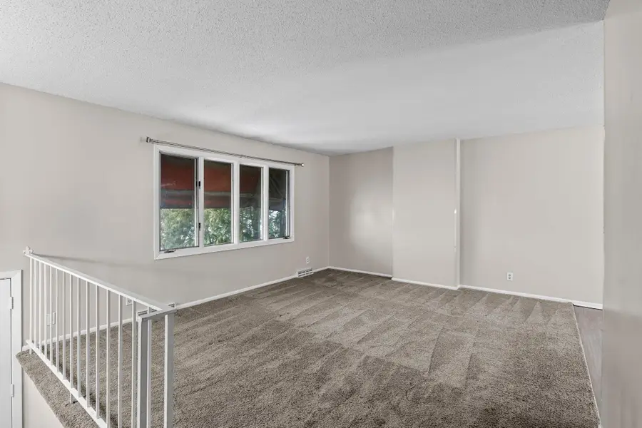 10421 Quebec Avenue S, Bloomington, MN 55438 - Image #2