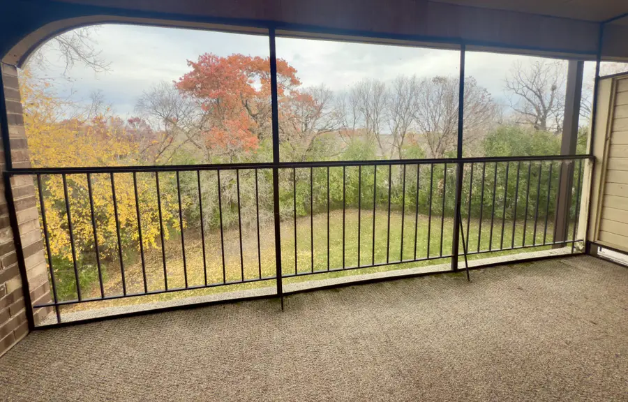 10441 Greenbrier Road #303, Minnetonka, MN 55305 - Image #2