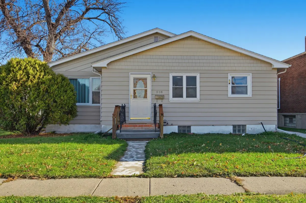 316 5th Street N, Wahpeton, ND 58075 - Image #1