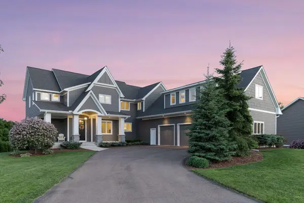 2880 Fairway Drive, Chaska, MN 55318