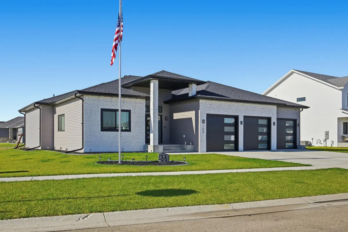 100 Annies Way, Mapleton, ND 58059 - Image #1