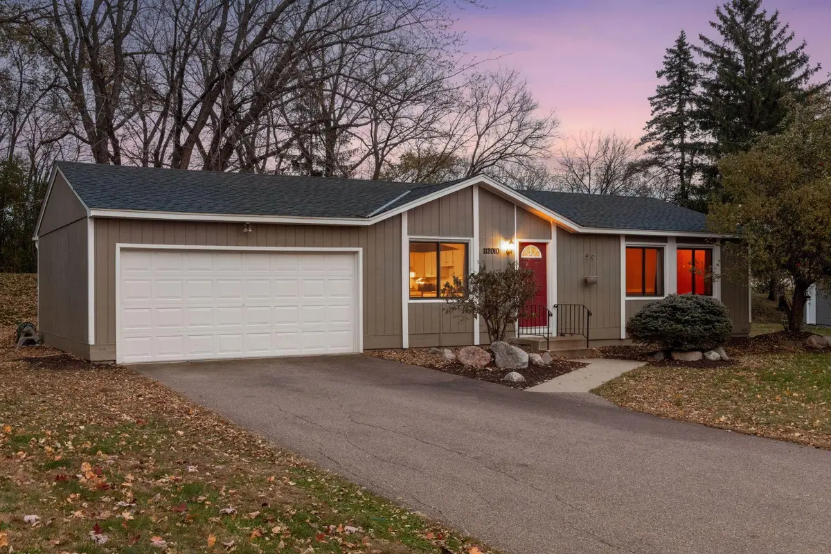 112010 Faber Lane, Chaska, MN 55318 - Image #1
