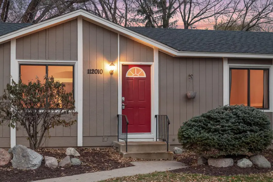 112010 Faber Lane, Chaska, MN 55318 - Image #3