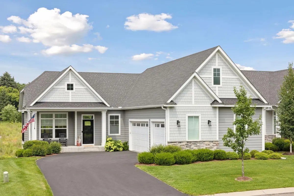 25 Summit Farm Lane, Gem Lake, MN 55110 - Image #1