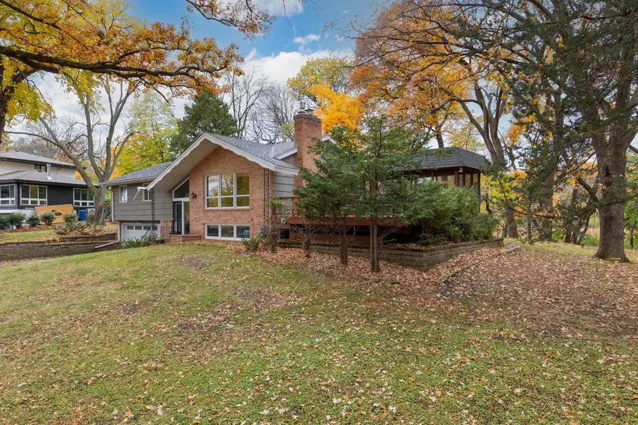 50 Willow Wood Drive, Tonka Bay, MN 55331 - Image #2