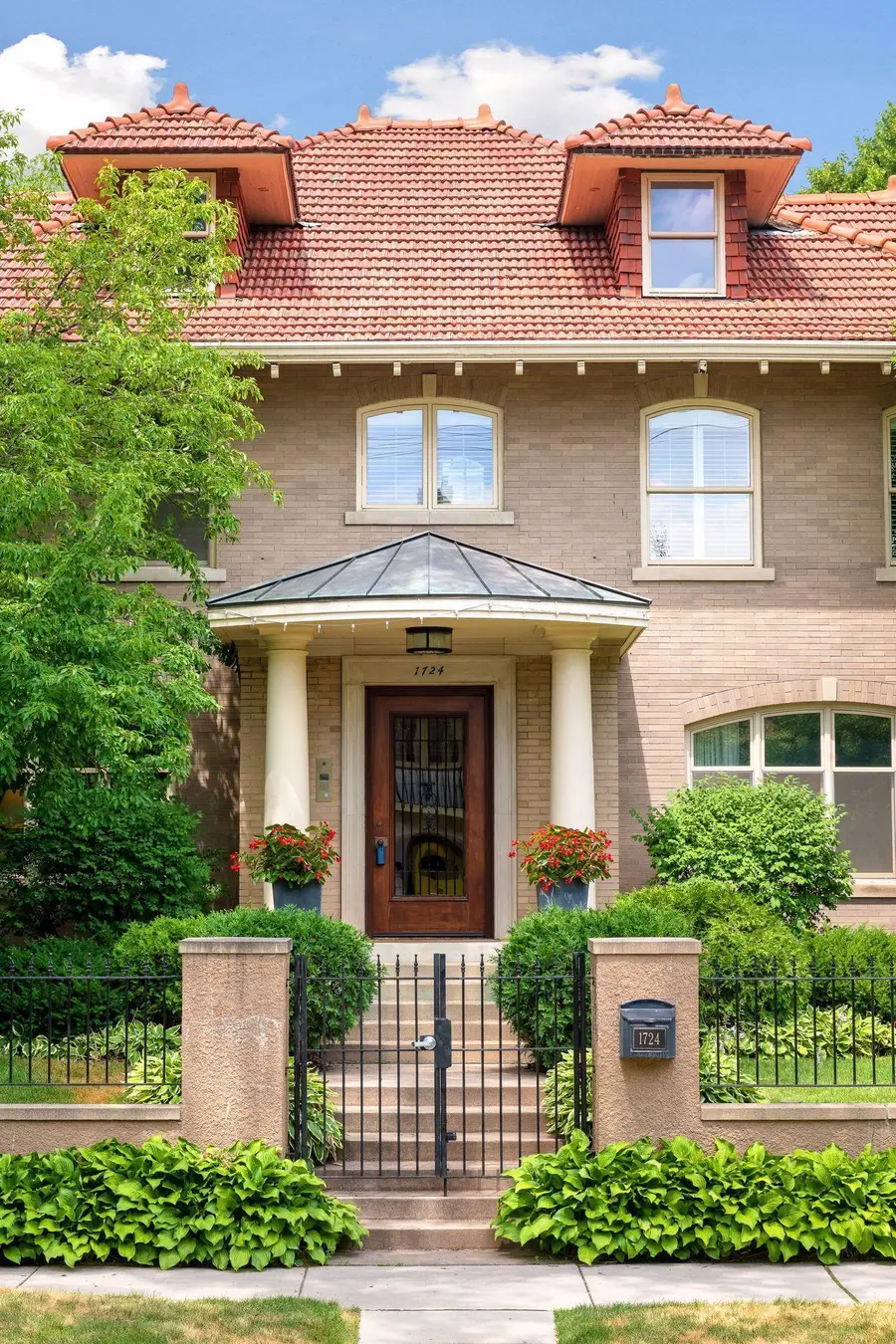 1724 Summit Avenue, Minneapolis, MN 55403 - #2