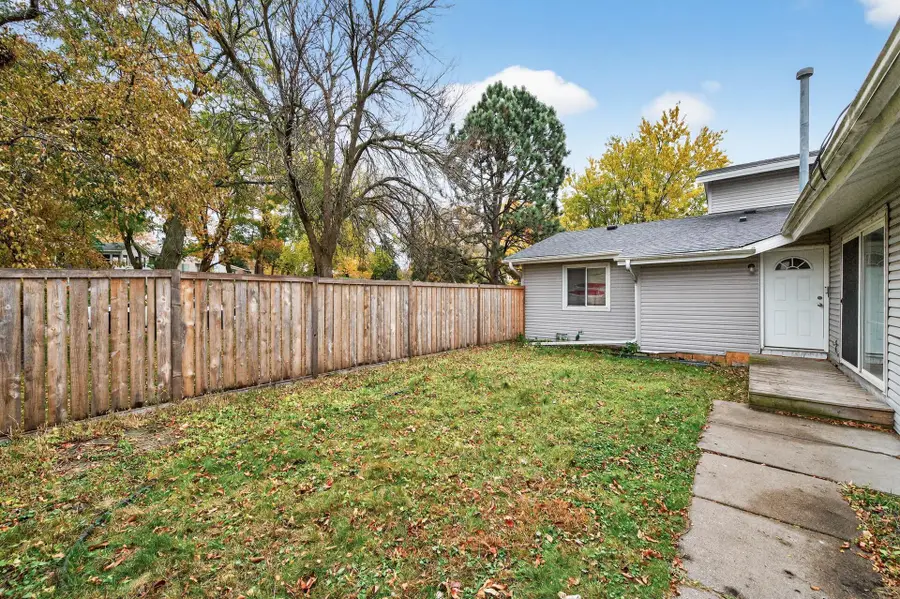 7772 Dunmore Road, Woodbury, MN 55125 - Image #2