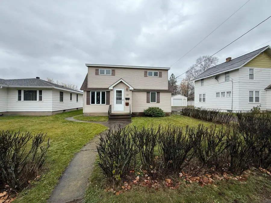 3725 Mayfair Avenue, Hibbing, MN 55746 - Image #3