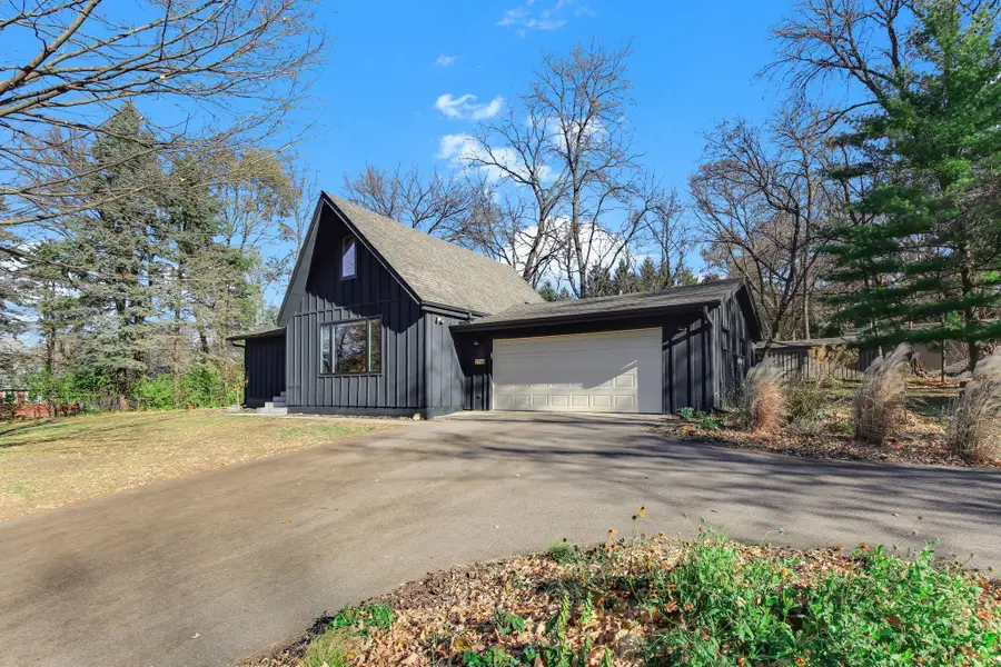 5735 Eureka Road, Excelsior, MN 55331 - Image #2