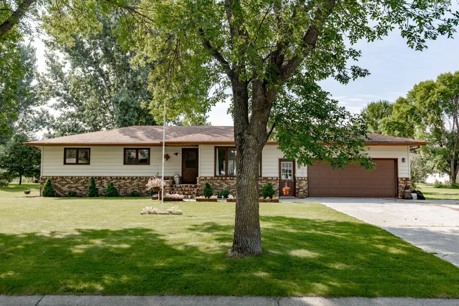 702 7th Avenue Se, Barnesville, MN 56514 - Image #2