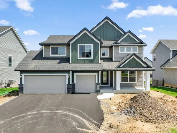 17924 Headwaters Drive, Lakeville, MN 55044