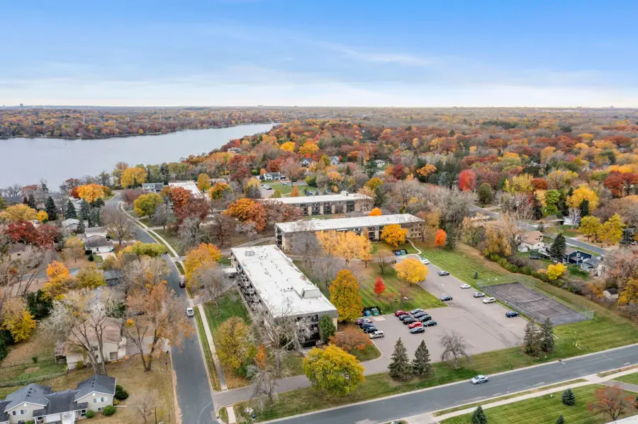 3461 Kent Street #1005, Shoreview, MN 55126 - Image #3