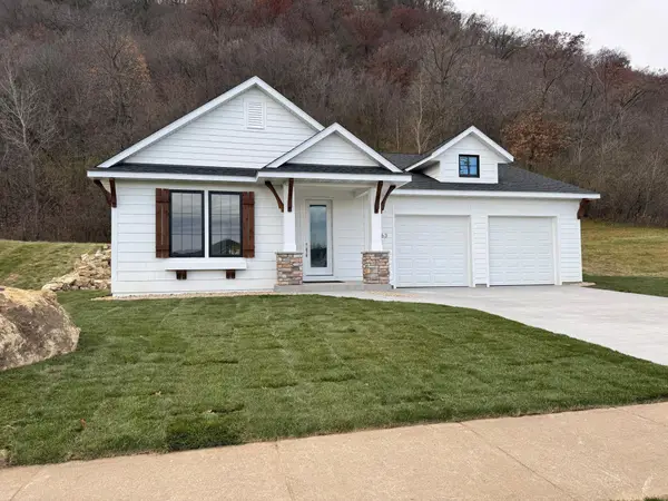 2563 Clubhouse Drive, Lake City, MN 55041