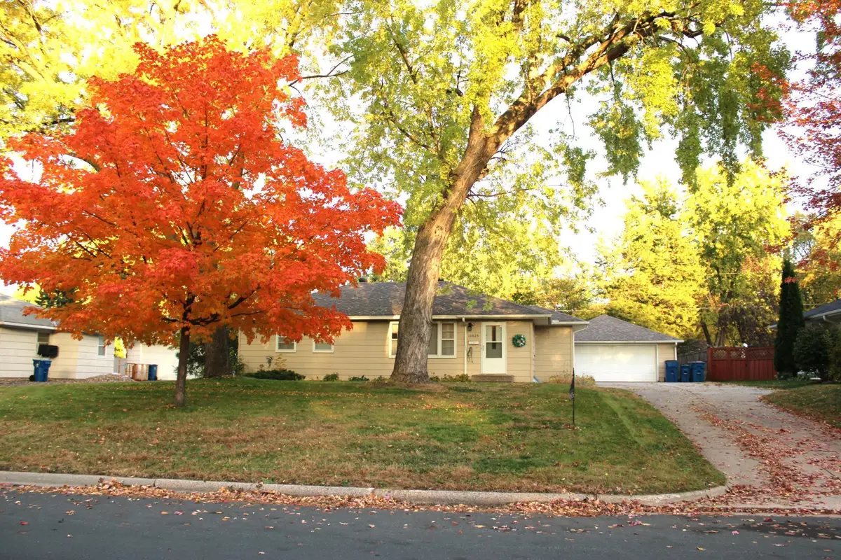 10825 Morris Avenue S, Bloomington, MN 55437 - Image #1