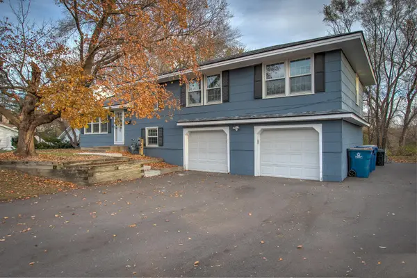 4652 Morris Circle, Bloomington, MN 55437