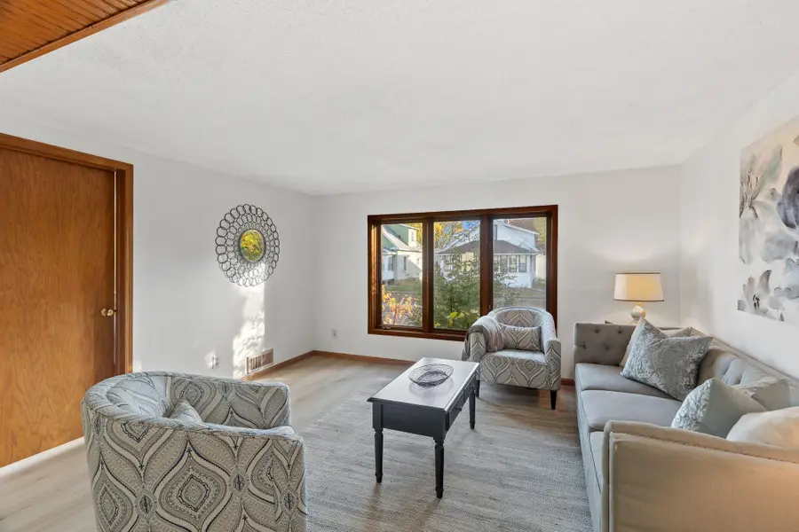 118 9th Avenue S, South Saint Paul, MN 55075 - Image #2