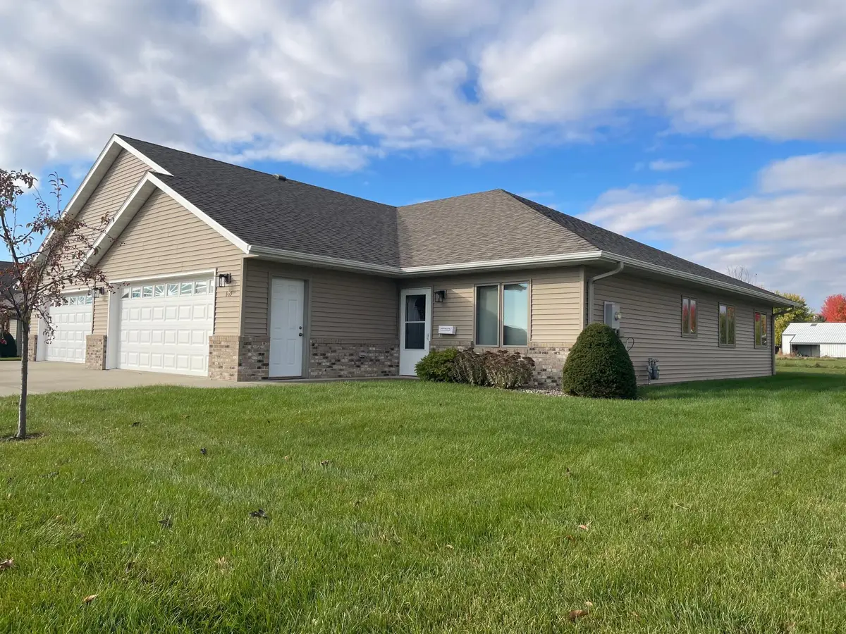 109 Brittany Way Se, Grand Meadow, MN 55936 - Image #1
