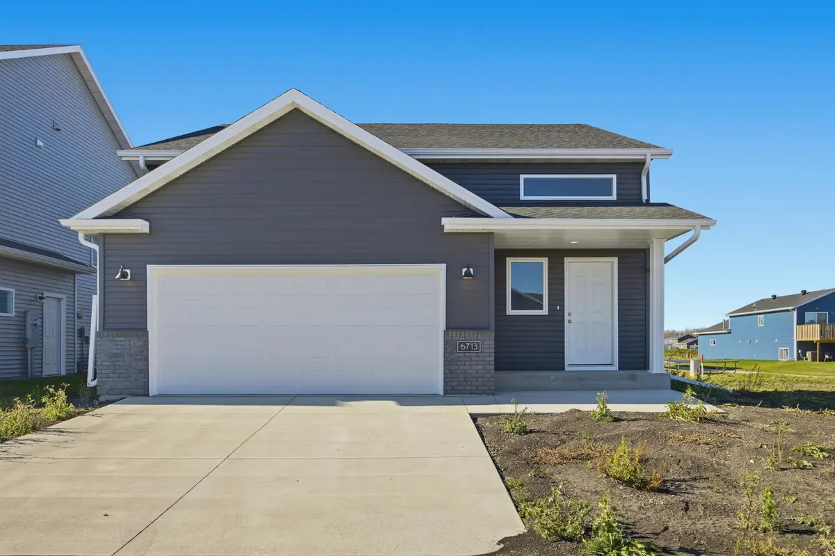 6713 Samuel Drive, Horace, ND 58047 - Image #1