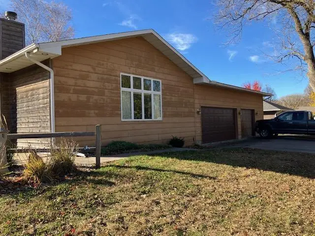 510 Birch Avenue N, New Richland, MN 56072 - Image #2