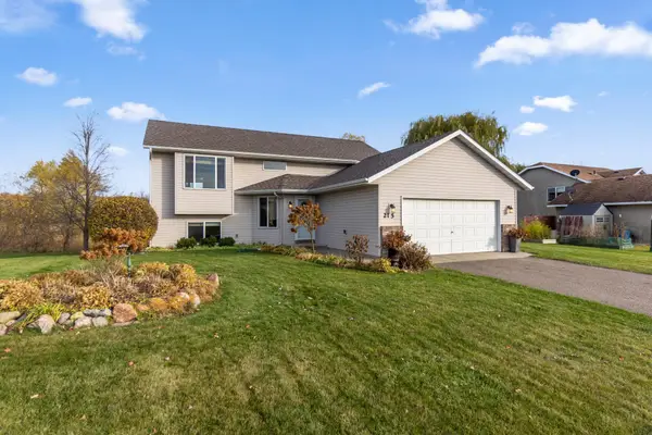 215 Ash Street E, Annandale, MN 55302