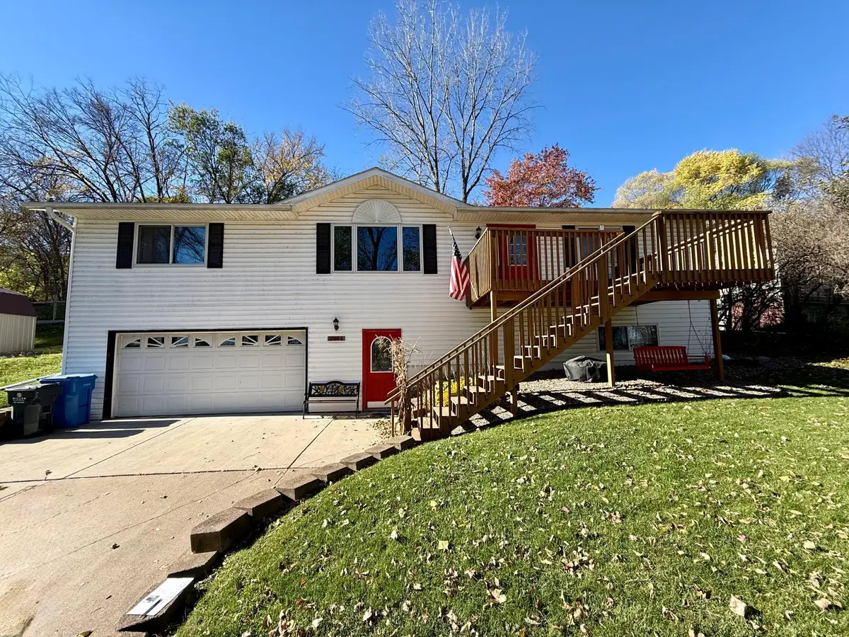 6815 Woodland Boulevard, Goodview, MN 55959 - Image #1