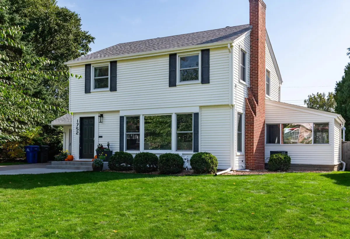 1752 Bohland Avenue, Saint Paul, MN 55116 - Image #1